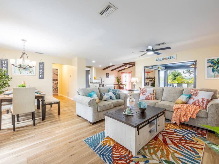 Englewood, Manasota Keys - 2 Bedroom Luxury Villa, Pool, Game Room, 6 Min To Beaches Next To Canal 외부 사진